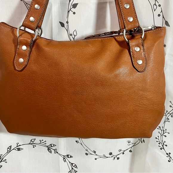 Pre-Owned Relic Shoulder Bag with Woven Straps - Picture 7 of 13